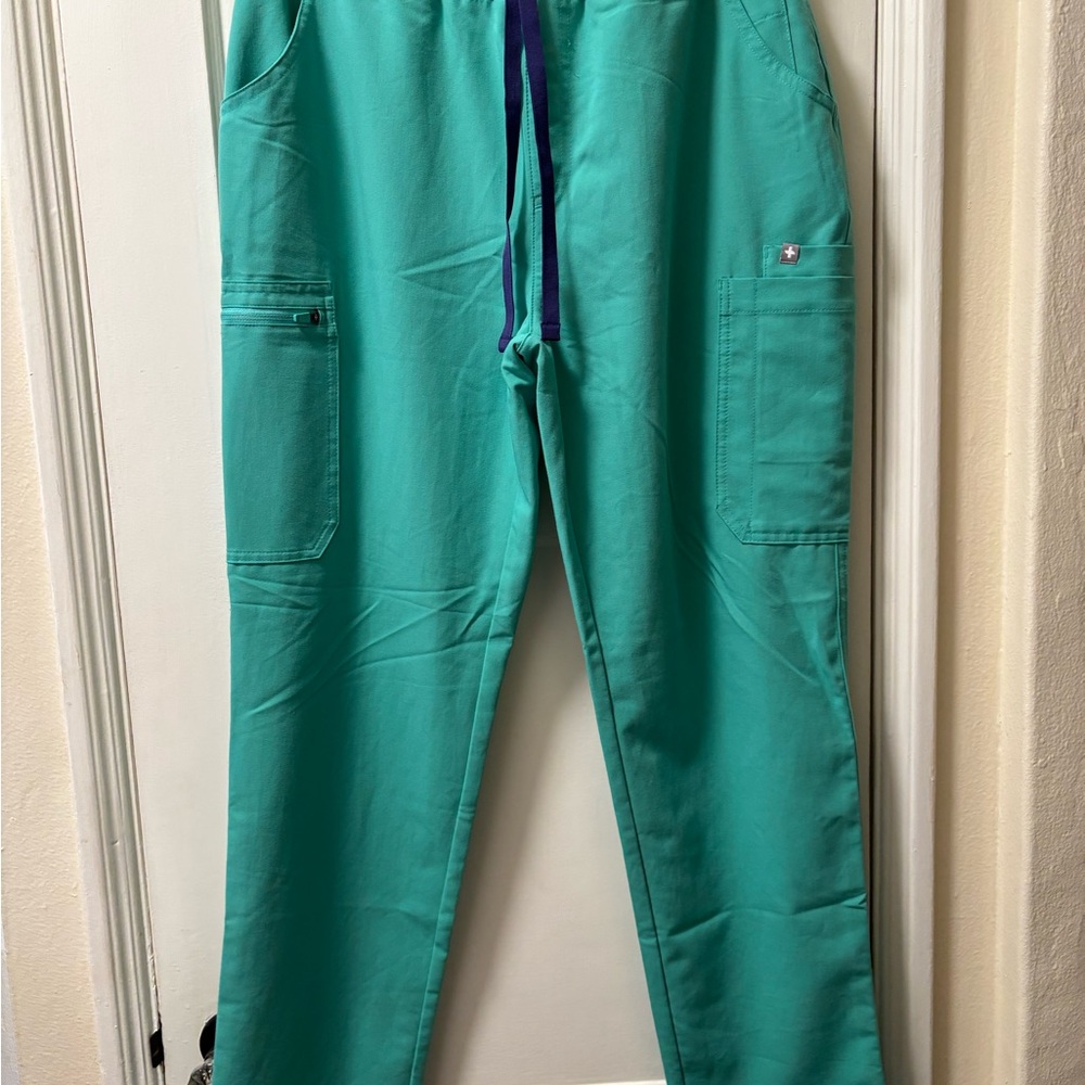 Women’s Figs high waisted yola pants